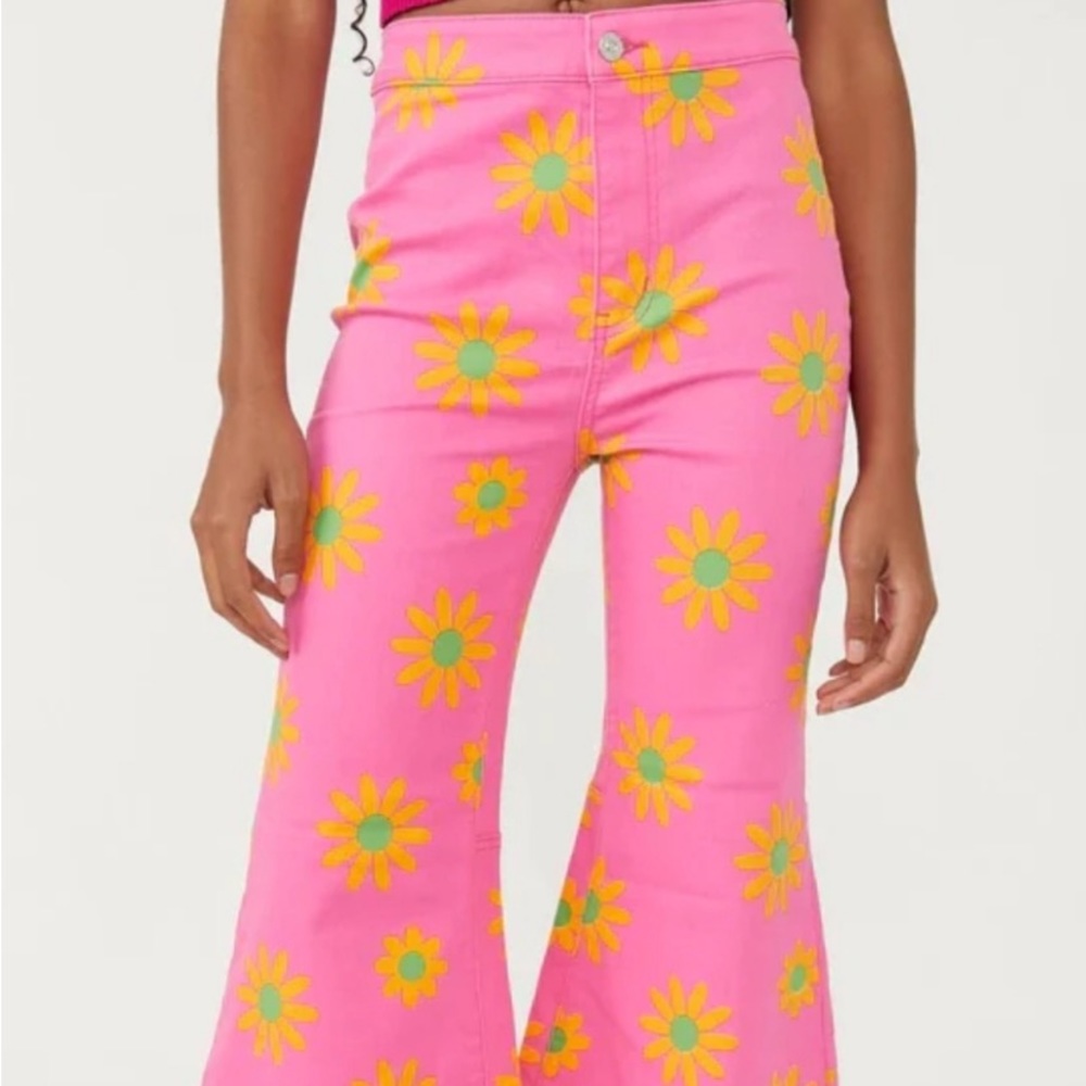 NWT Free People Youthquake Printed
Crop Flare
$98 Size: 29 Free People